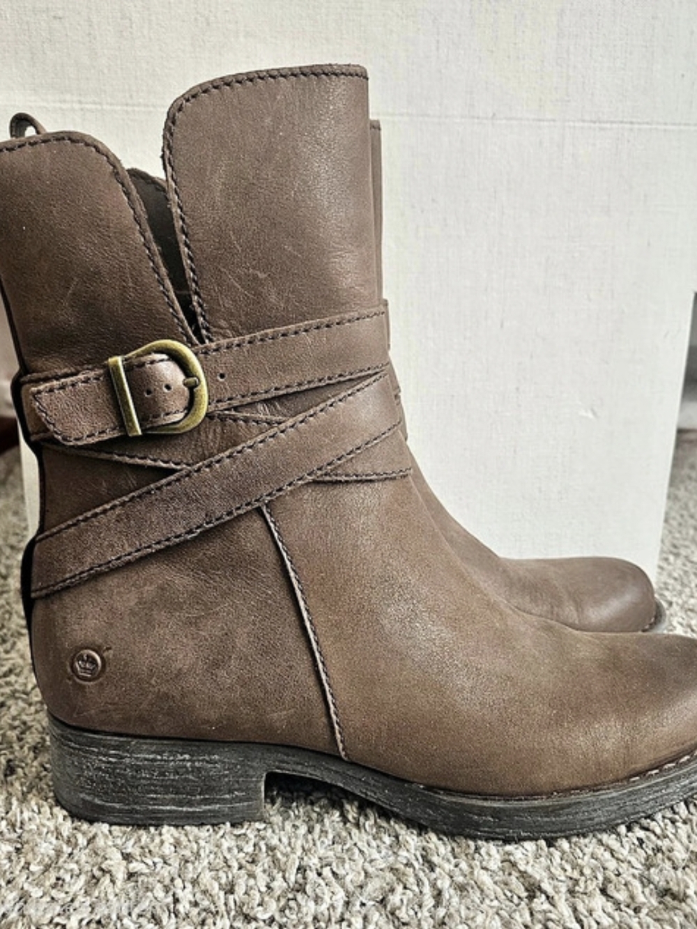 Like New Born Adler Leather Strap Boots Brown US 7M